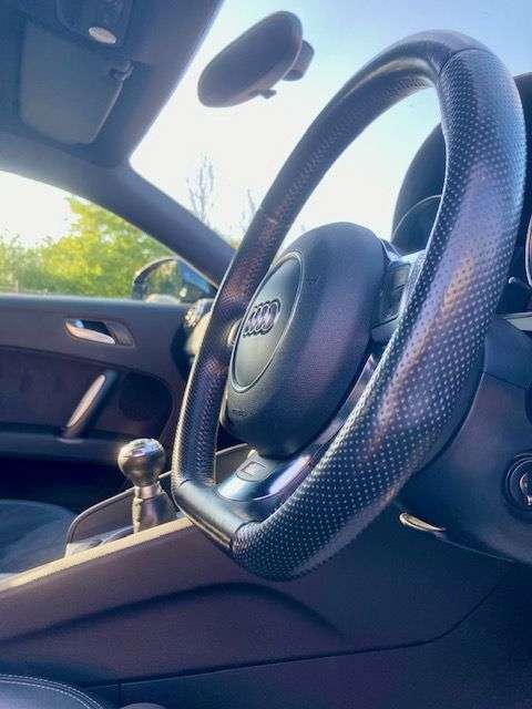 2011 AUDI TT 2011 AUDI TT