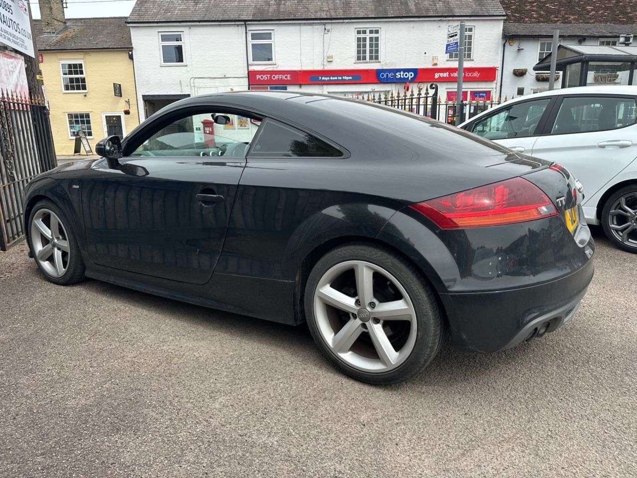 A 2011 AUDI TT 2.0 TDI S LINE COUPE 3dr DIESEL MANUAL QUATTRO (170 ps) CREDIT TO THE PREVI A 2011 AUDI TT 2.0 TDI S LINE COUPE 3dr DIESEL MANUAL QUATTRO (170 ps) CREDIT TO THE PREVI