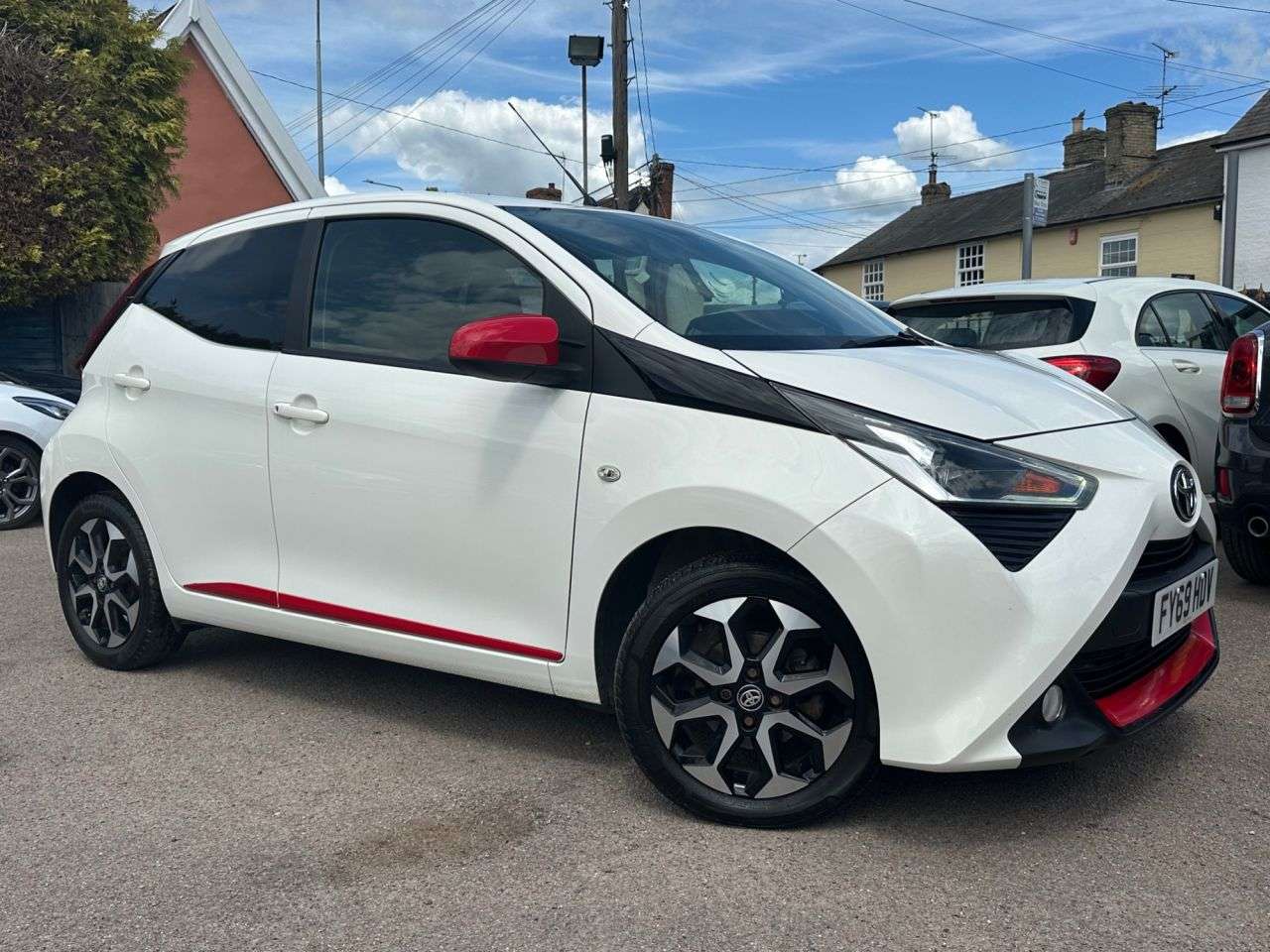 A 2019 TOYOTA AYGO 1.0 VVT-i X-TREND HATCHBACK 5dr PETROL MANUAL EURO 6 (71 ps) A 2019 TOYOTA AYGO 1.0 VVT-i X-TREND HATCHBACK 5dr PETROL MANUAL EURO 6 (71 ps)