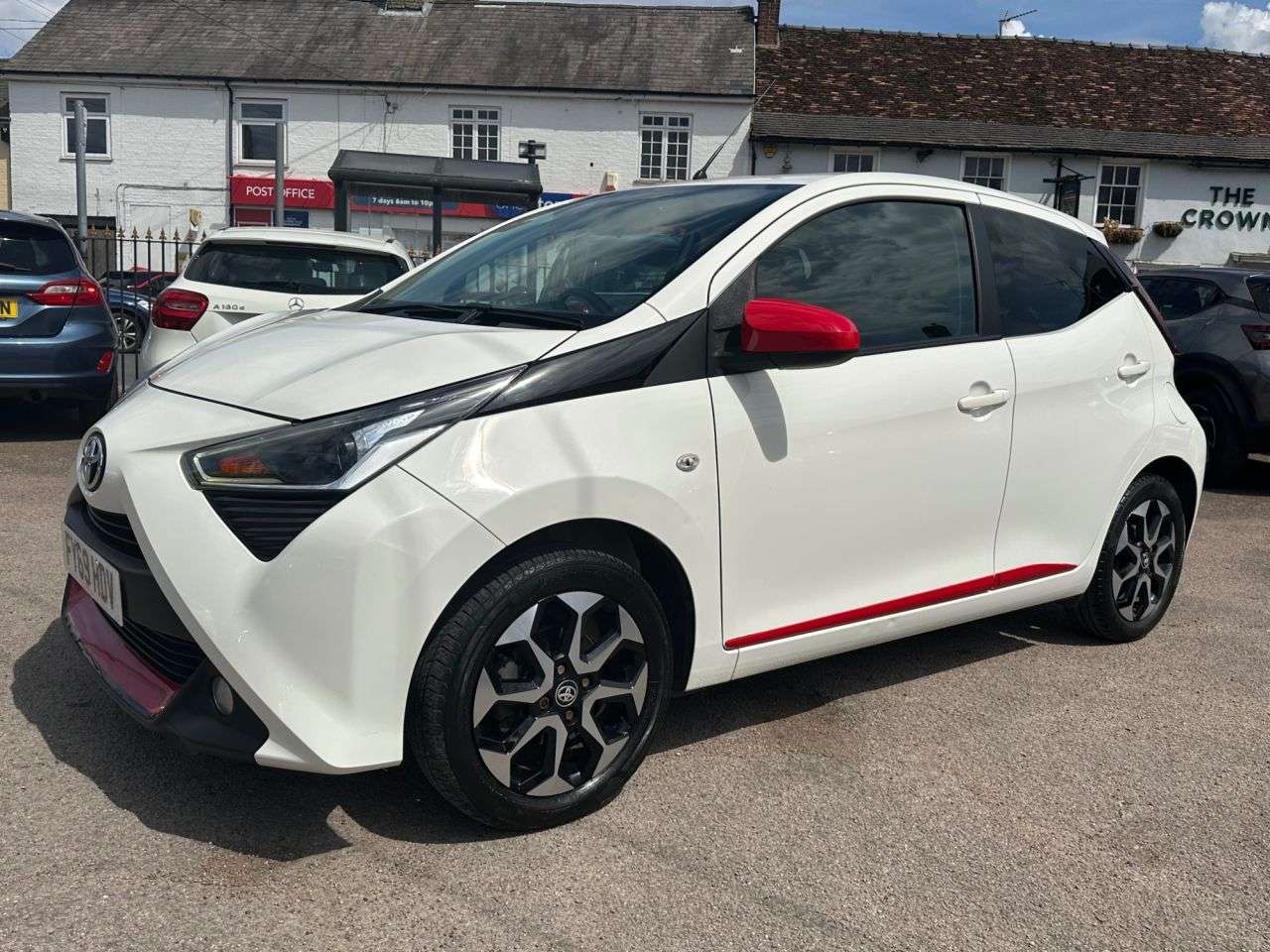 A 2019 TOYOTA AYGO 1.0 VVT-i X-TREND HATCHBACK 5dr PETROL MANUAL EURO 6 (71 ps) A 2019 TOYOTA AYGO 1.0 VVT-i X-TREND HATCHBACK 5dr PETROL MANUAL EURO 6 (71 ps)