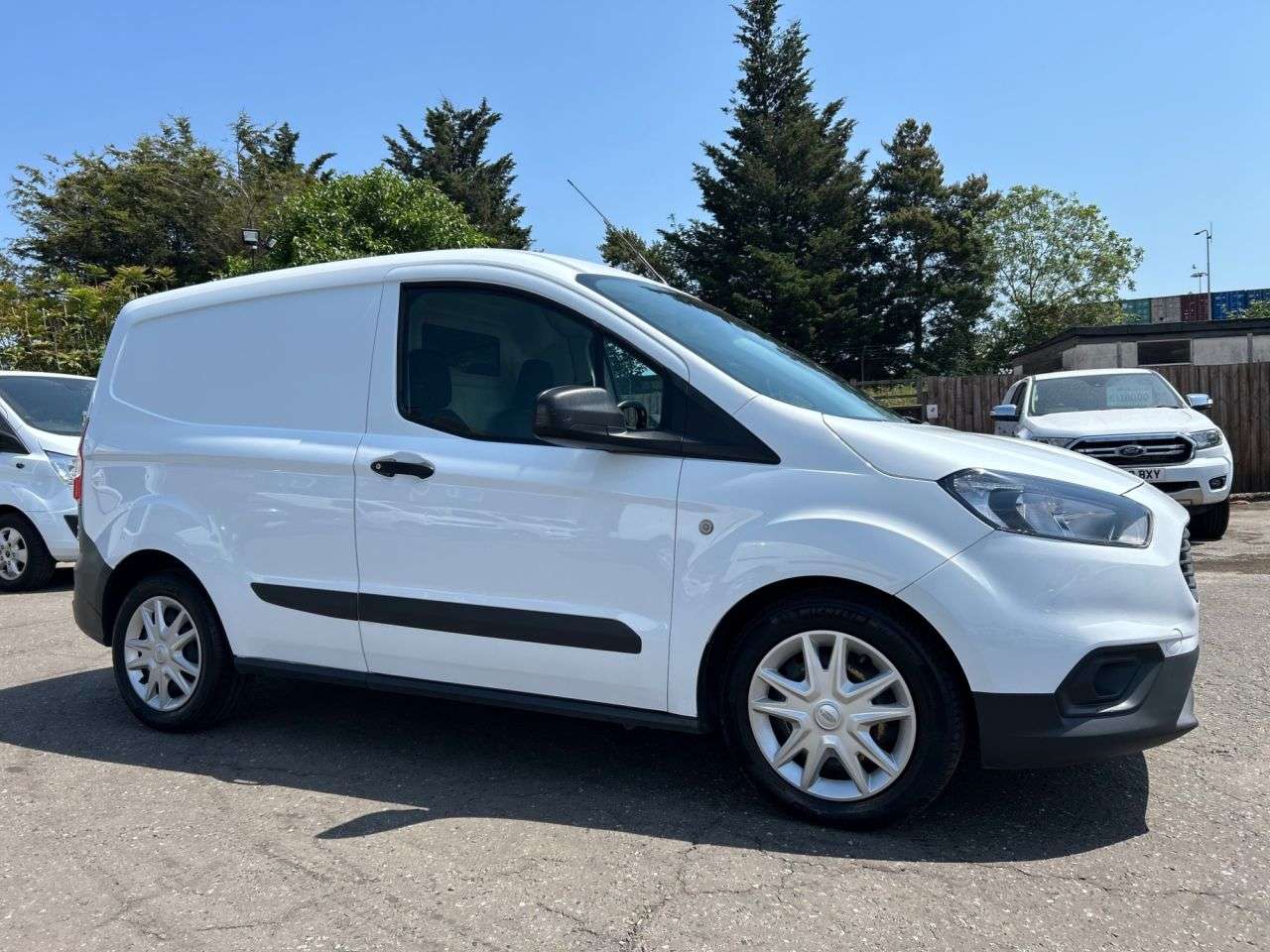 A 2020 FORD TRANSIT COURIER 1.5TDCi TREND P/V 5dr SWB ONE OWNER, 2 SERVICES A 2020 FORD TRANSIT COURIER 1.5TDCi TREND P/V 5dr SWB ONE OWNER, 2 SERVICES