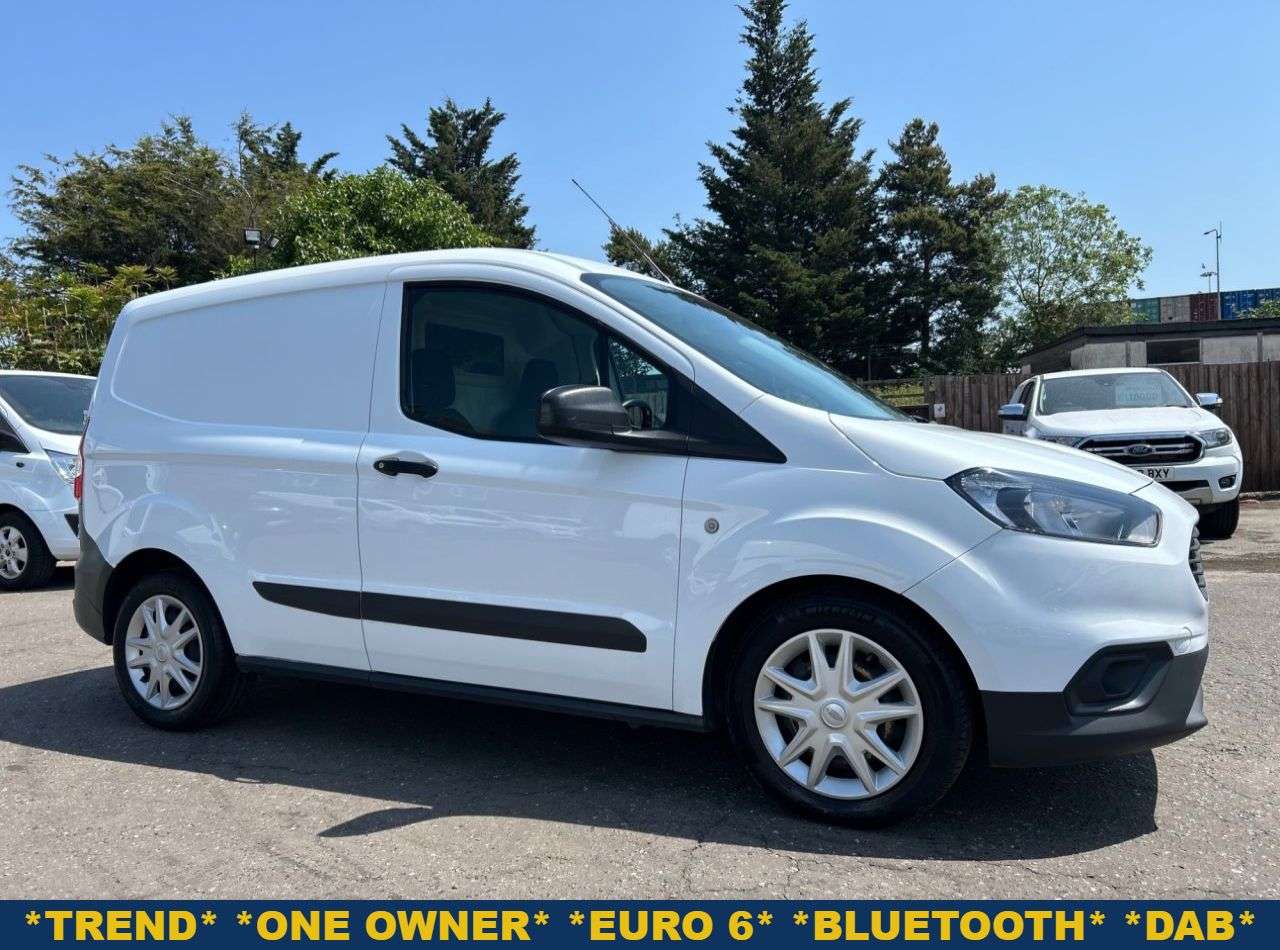 A 2020 FORD TRANSIT COURIER 1.5TDCi TREND P/V 5dr SWB ONE OWNER, 2 SERVICES A 2020 FORD TRANSIT COURIER 1.5TDCi TREND P/V 5dr SWB ONE OWNER, 2 SERVICES