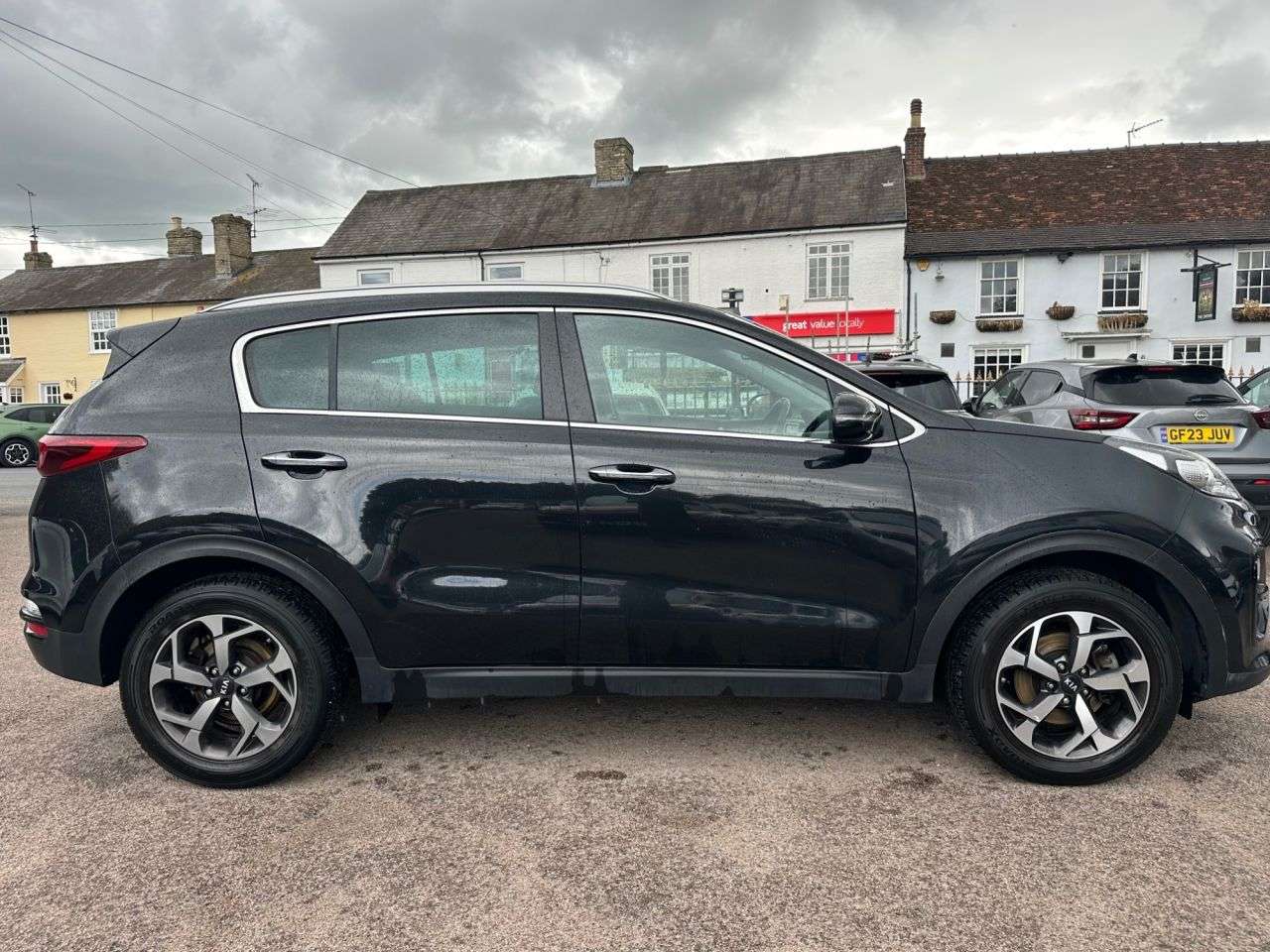 A 2019 KIA SPORTAGE 1.6 GDi 2 SUV 5dr PETROL MANUAL EURO 6 (s/s) (130 bhp) A 2019 KIA SPORTAGE 1.6 GDi 2 SUV 5dr PETROL MANUAL EURO 6 (s/s) (130 bhp)