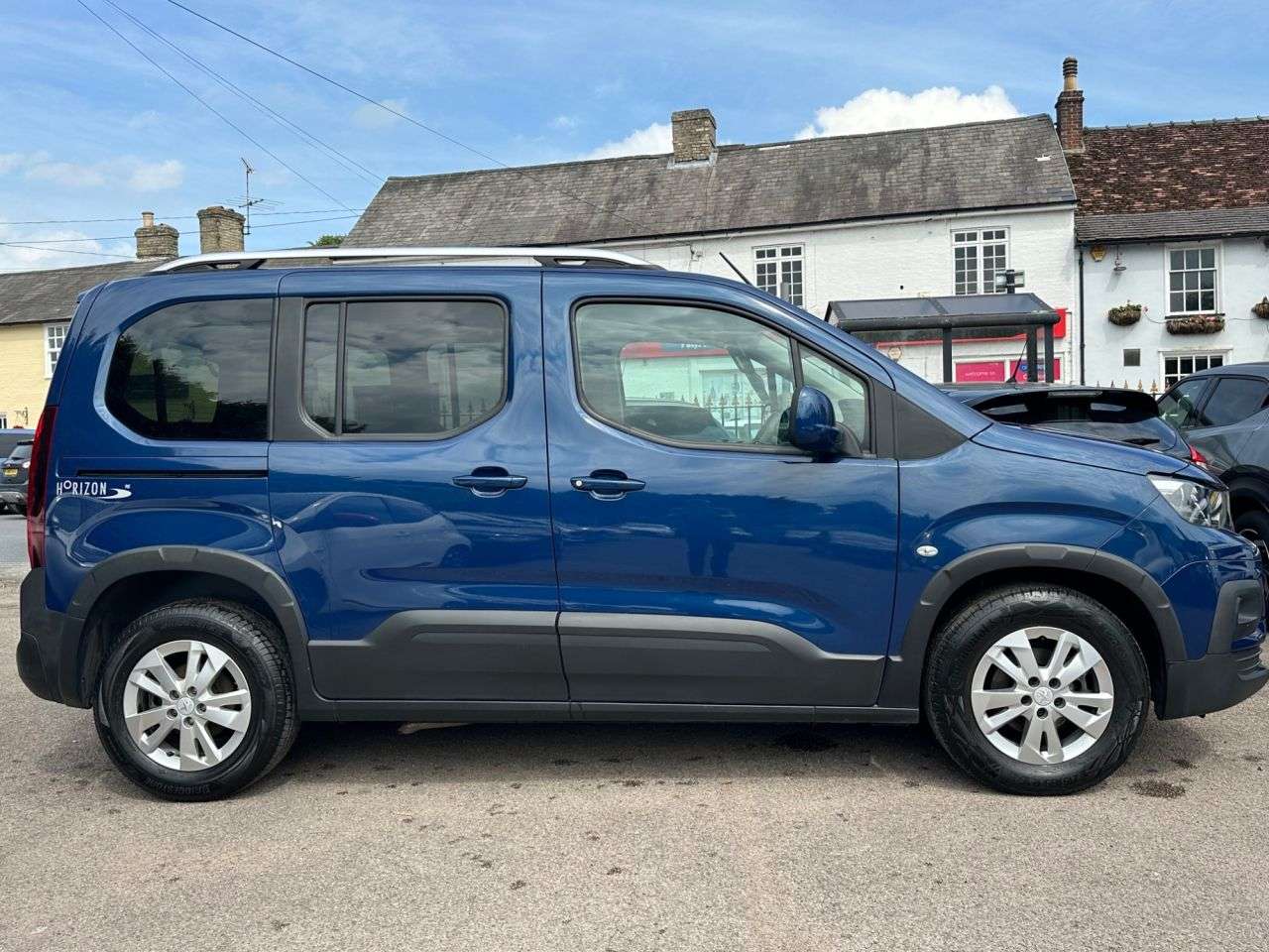 A 2021 PEUGEOT RIFTER 1.5 BLUEHDI ALLURE WAV MPV 5dr DIESEL MANUAL EURO 6 (100 ps) WHEELCHAIR ACC A 2021 PEUGEOT RIFTER 1.5 BLUEHDI ALLURE WAV MPV 5dr DIESEL MANUAL EURO 6 (100 ps) WHEELCHAIR ACC