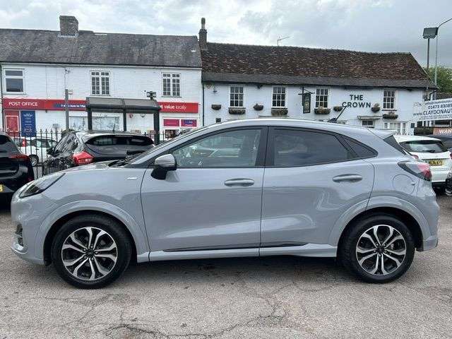 A 2023 FORD PUMA 1.0T ECOBOOST MHEV ST-LINE SUV 5dr PETROL HYBRID DCT AUTOMATIC EURO 6 (s/s) A 2023 FORD PUMA 1.0T ECOBOOST MHEV ST-LINE SUV 5dr PETROL HYBRID DCT AUTOMATIC EURO 6 (s/s)