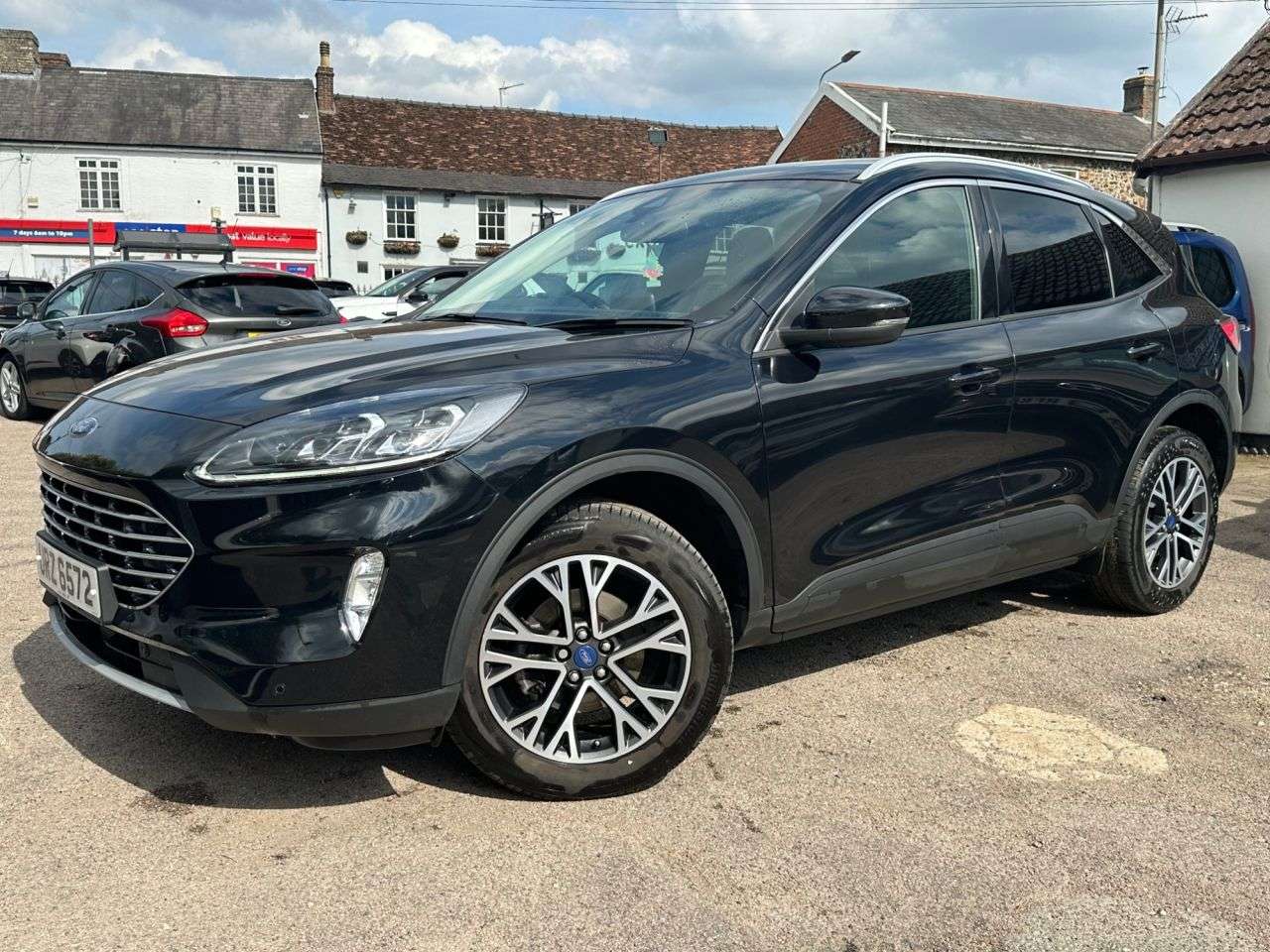 A 2023 FORD KUGA 1.5T ECOBOOST TITANIUM EDITION SUV 5dr PETROL MANUAL EURO 6 (s/s) (150 ps) A 2023 FORD KUGA 1.5T ECOBOOST TITANIUM EDITION SUV 5dr PETROL MANUAL EURO 6 (s/s) (150 ps)