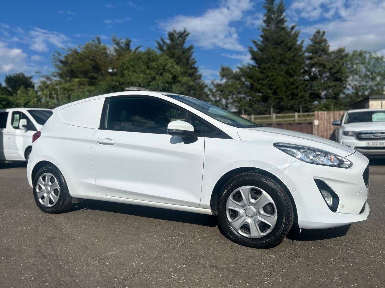 A 2020 FORD FIESTA VAN 1.5TDCi BASE CAR DERIVED VAN 3dr FINE LOW MILEAGE EXAMPLE, 5 SERVICES A 2020 FORD FIESTA VAN 1.5TDCi BASE CAR DERIVED VAN 3dr FINE LOW MILEAGE EXAMPLE, 5 SERVICES