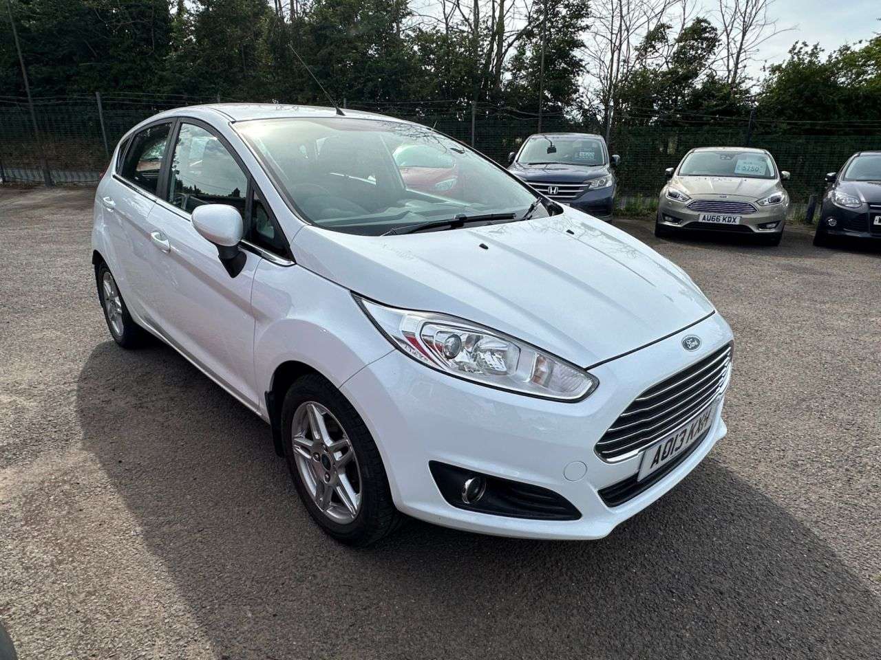 A 2013 FORD FIESTA 1.6 ZETEC HATCHBACK 5dr AUTOMATIC PETROL POWERSHIFT A 2013 FORD FIESTA 1.6 ZETEC HATCHBACK 5dr AUTOMATIC PETROL POWERSHIFT