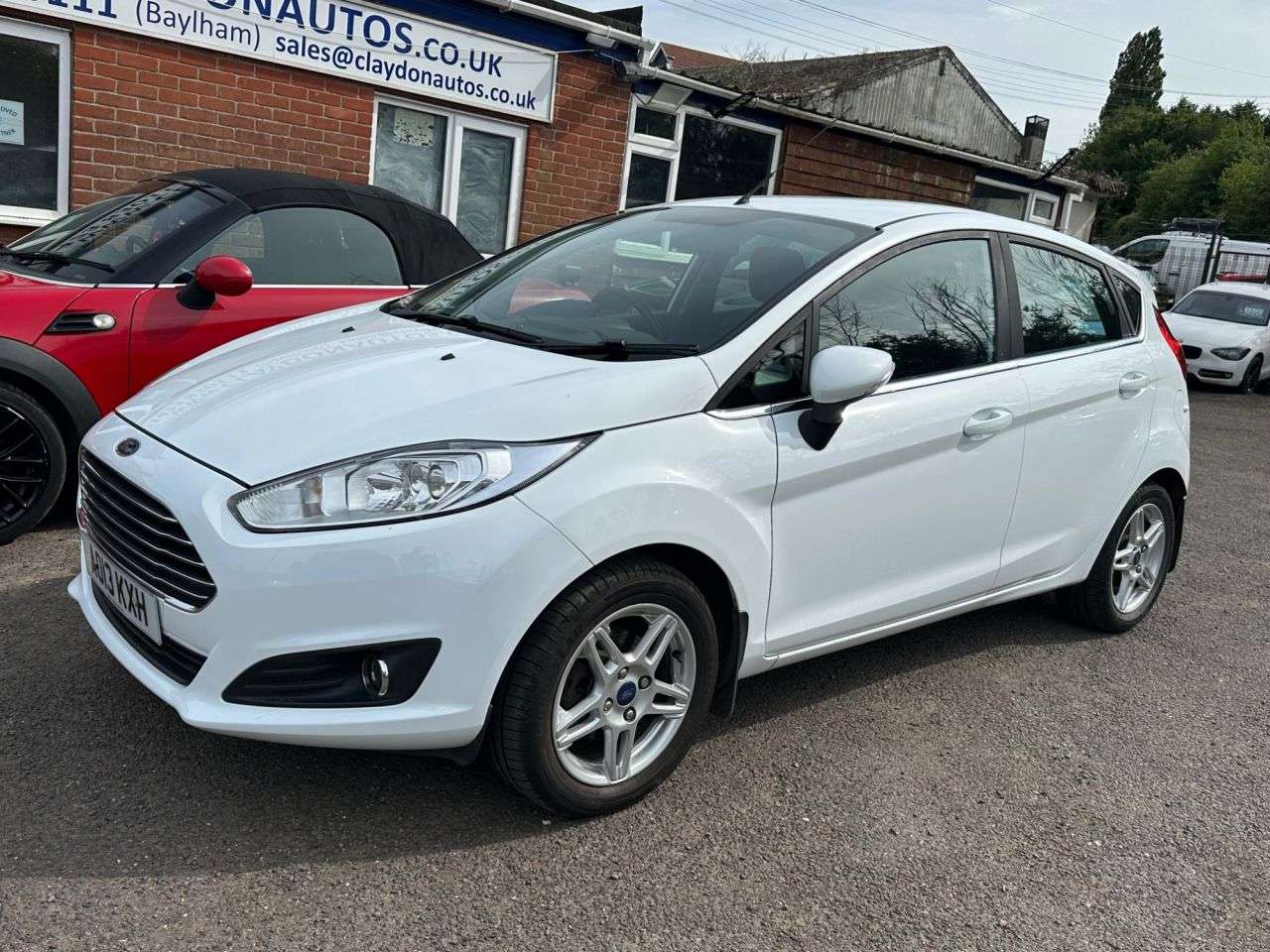 A 2013 FORD FIESTA 1.6 ZETEC HATCHBACK 5dr AUTOMATIC PETROL POWERSHIFT A 2013 FORD FIESTA 1.6 ZETEC HATCHBACK 5dr AUTOMATIC PETROL POWERSHIFT