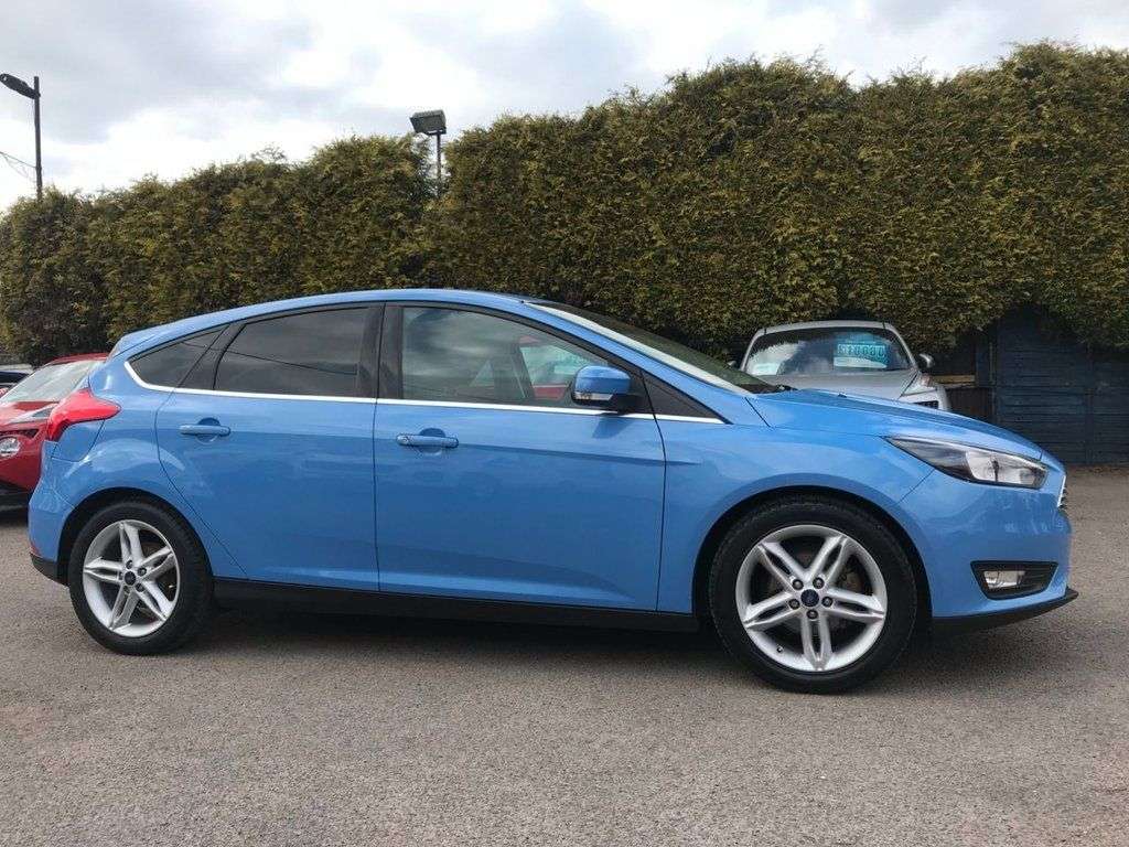 A 2016 FORD FOCUS 1.5 TDCi ZETEC HATCHBACK 5dr DIESEL MANUAL EURO 6 (s/s) APPEARANCE PACK A 2016 FORD FOCUS 1.5 TDCi ZETEC HATCHBACK 5dr DIESEL MANUAL EURO 6 (s/s) APPEARANCE PACK
