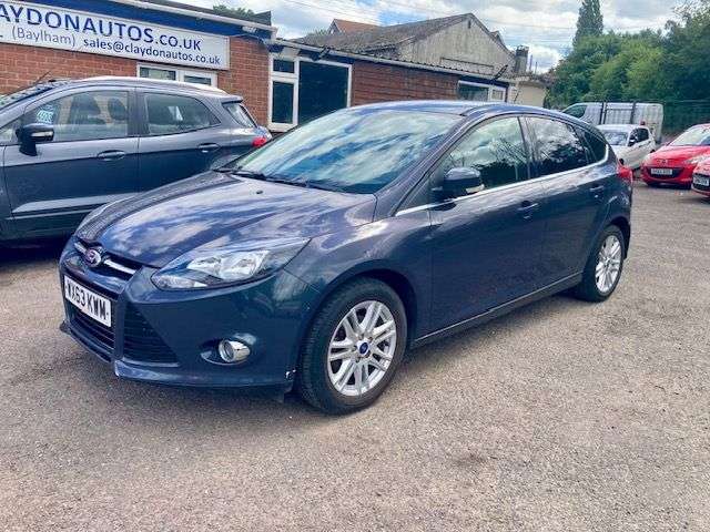 A 2013 FORD FOCUS TITANIUM A 2013 FORD FOCUS TITANIUM