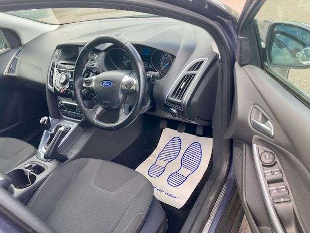 A 2013 FORD FOCUS TITANIUM A 2013 FORD FOCUS TITANIUM