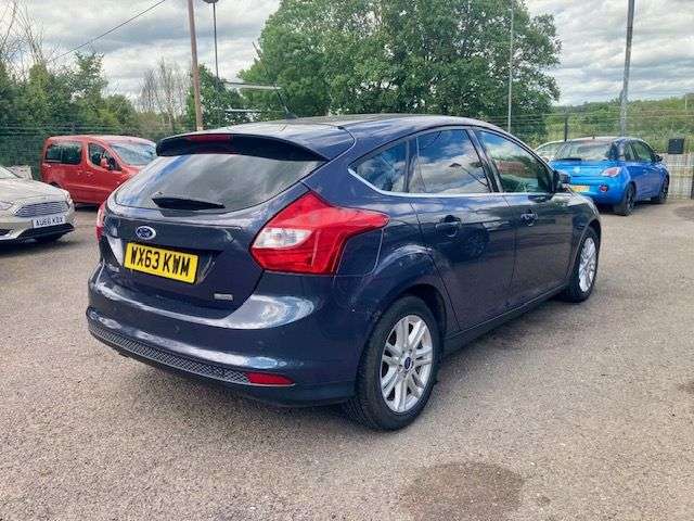 A 2013 FORD FOCUS TITANIUM A 2013 FORD FOCUS TITANIUM