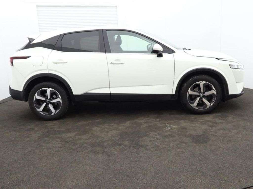 A 2023 NISSAN QASHQAI 1.3 DIG-T MHEV N-CONNECTA SUV 5dr PETROL MANUAL EURO 6 (s/s) (140 ps) DUE I A 2023 NISSAN QASHQAI 1.3 DIG-T MHEV N-CONNECTA SUV 5dr PETROL MANUAL EURO 6 (s/s) (140 ps) DUE I