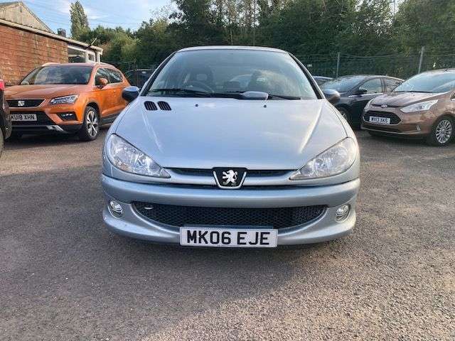 A 2006 PEUGEOT 206 1.4 VERVE HATCHBACK 5dr PETROL MANUAL NEW TIMING BELT, NEW CLUTCH AND MOT A 2006 PEUGEOT 206 1.4 VERVE HATCHBACK 5dr PETROL MANUAL NEW TIMING BELT, NEW CLUTCH AND MOT
