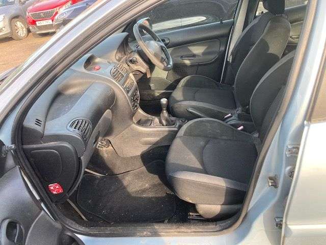2006 PEUGEOT 206 2006 PEUGEOT 206