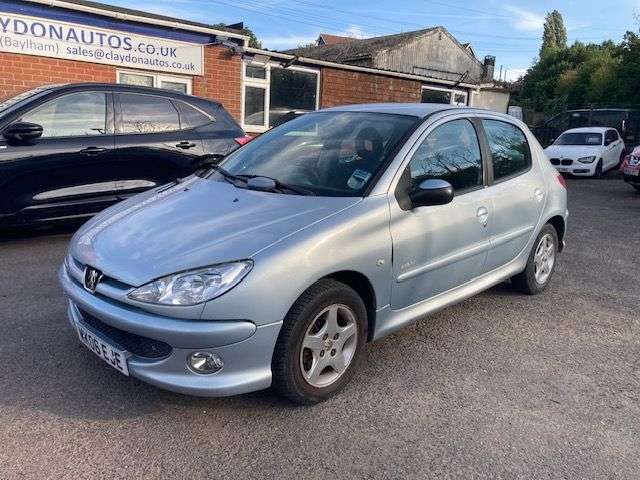 A 2006 PEUGEOT 206 1.4 VERVE HATCHBACK 5dr PETROL MANUAL NEW TIMING BELT, NEW CLUTCH AND MOT A 2006 PEUGEOT 206 1.4 VERVE HATCHBACK 5dr PETROL MANUAL NEW TIMING BELT, NEW CLUTCH AND MOT