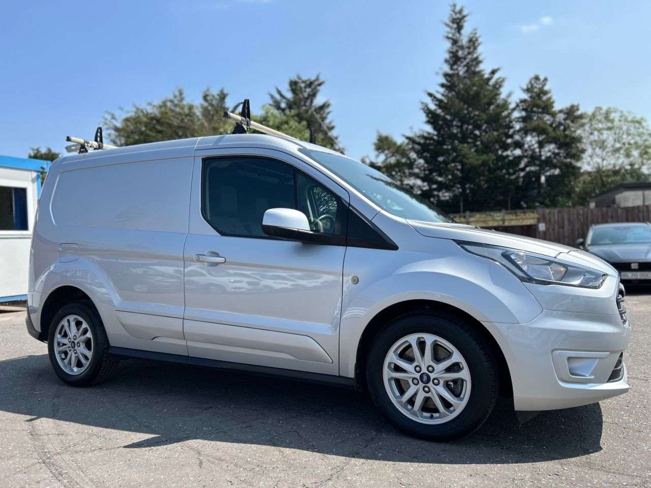 A 2021 FORD TRANSIT CONNECT 1.5TDCI 200 EcoBlue LIMITED P/V 5dr L1 ONE OWNER, 3 FORD SERVICES A 2021 FORD TRANSIT CONNECT 1.5TDCI 200 EcoBlue LIMITED P/V 5dr L1 ONE OWNER, 3 FORD SERVICES