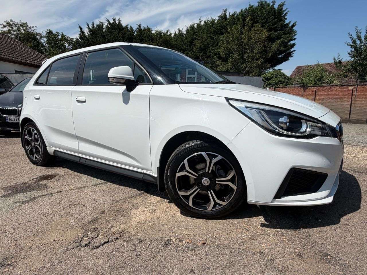 A 2019 MG MG3 1.5 VTi-TECH EXCITE HATCHBACK 5dr PETROL MANUAL EURO 6 (s/s) (106 ps) A 2019 MG MG3 1.5 VTi-TECH EXCITE HATCHBACK 5dr PETROL MANUAL EURO 6 (s/s) (106 ps)