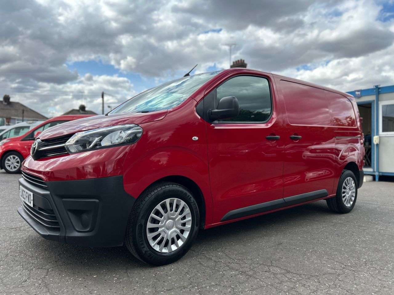 A 2023 TOYOTA PROACE 2.0D ICON MEDIUM P/V 6dr MWB ONE OWNER, 2 SERVICE STAMPS A 2023 TOYOTA PROACE 2.0D ICON MEDIUM P/V 6dr MWB ONE OWNER, 2 SERVICE STAMPS