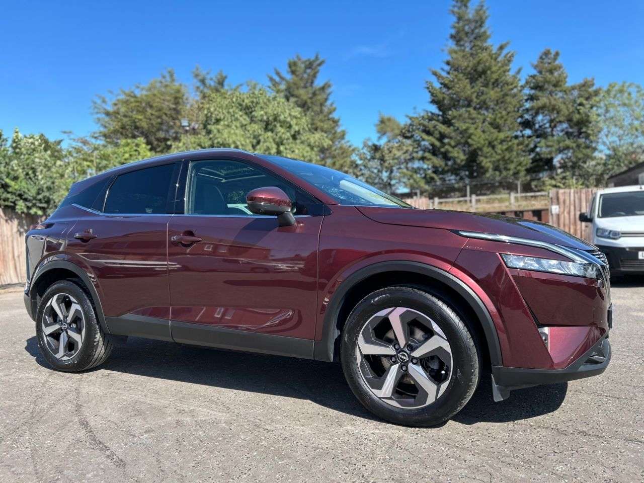 A 2023 NISSAN QASHQAI 1.3 DIG-T MHEV N-CONNECTA SUV 5dr PETROL HYBRID MANUAL EURO 6 (s/s) (140 ps A 2023 NISSAN QASHQAI 1.3 DIG-T MHEV N-CONNECTA SUV 5dr PETROL HYBRID MANUAL EURO 6 (s/s) (140 ps