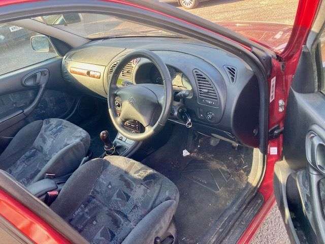 A 2002 CITROEN XSARA 2.0 HDi SX HATCHBACK 5dr DIESEL MANUAL (138 g/km, 110 bhp) NEW MOT AND SERY A 2002 CITROEN XSARA 2.0 HDi SX HATCHBACK 5dr DIESEL MANUAL (138 g/km, 110 bhp) NEW MOT AND SERY