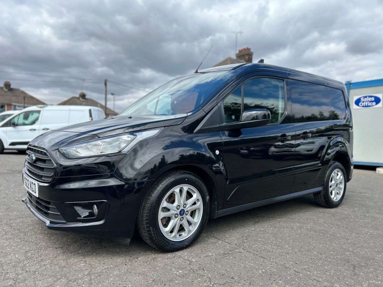 A 2022 FORD TRANSIT CONNECT 1.5TDCI 240 EcoBlue LIMITED P/V 5dr L1 AUTOMATIC ONE OWNER, 3 SERVICES A 2022 FORD TRANSIT CONNECT 1.5TDCI 240 EcoBlue LIMITED P/V 5dr L1 AUTOMATIC ONE OWNER, 3 SERVICES