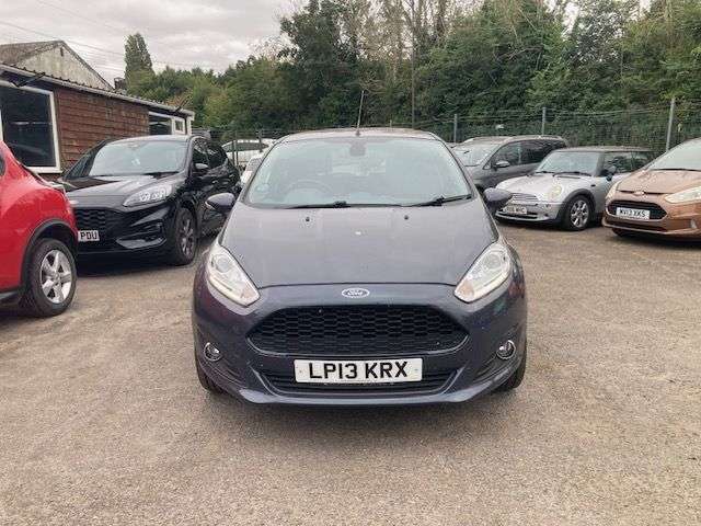 A 2013 FORD FIESTA 1.0T ECOBOOST TITANIUM HATCHBACK 5dr PETROL MANUAL (s/s) (125 ps) WETBELT R A 2013 FORD FIESTA 1.0T ECOBOOST TITANIUM HATCHBACK 5dr PETROL MANUAL (s/s) (125 ps) WETBELT R
