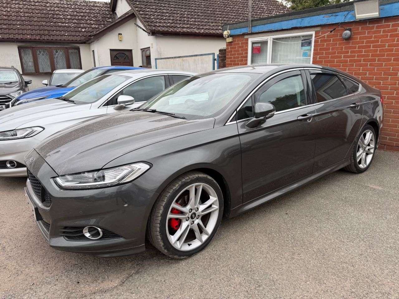A 2016 FORD MONDEO 2.0 TDCi TITANIUM HATCHBACK 5dr DIESEL MANUAL EURO 6 (s/s) (180 ps) HIGH SP A 2016 FORD MONDEO 2.0 TDCi TITANIUM HATCHBACK 5dr DIESEL MANUAL EURO 6 (s/s) (180 ps) HIGH SP