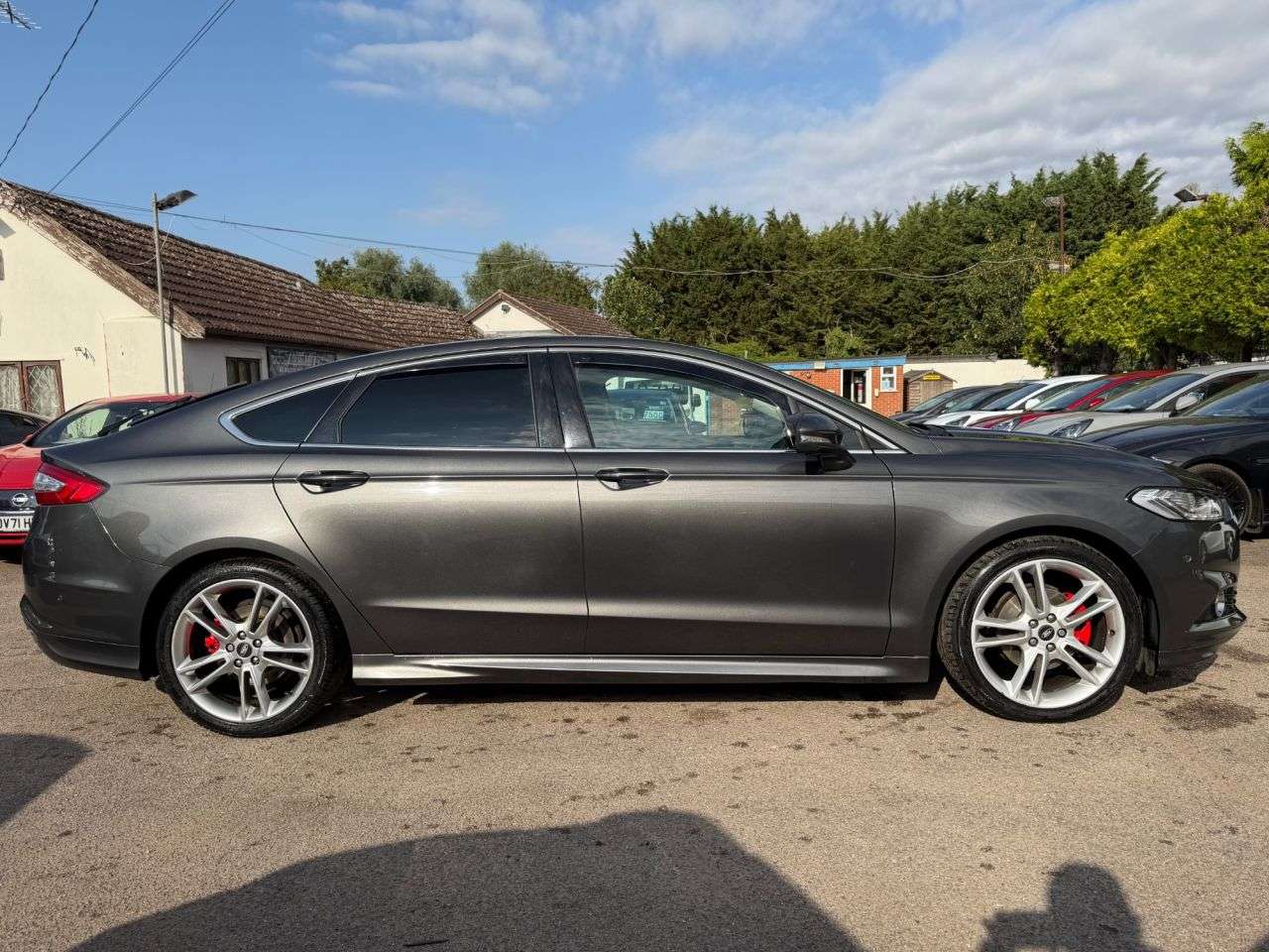 A 2016 FORD MONDEO 2.0 TDCi TITANIUM HATCHBACK 5dr DIESEL MANUAL EURO 6 (s/s) (180 ps) HIGH SP A 2016 FORD MONDEO 2.0 TDCi TITANIUM HATCHBACK 5dr DIESEL MANUAL EURO 6 (s/s) (180 ps) HIGH SP