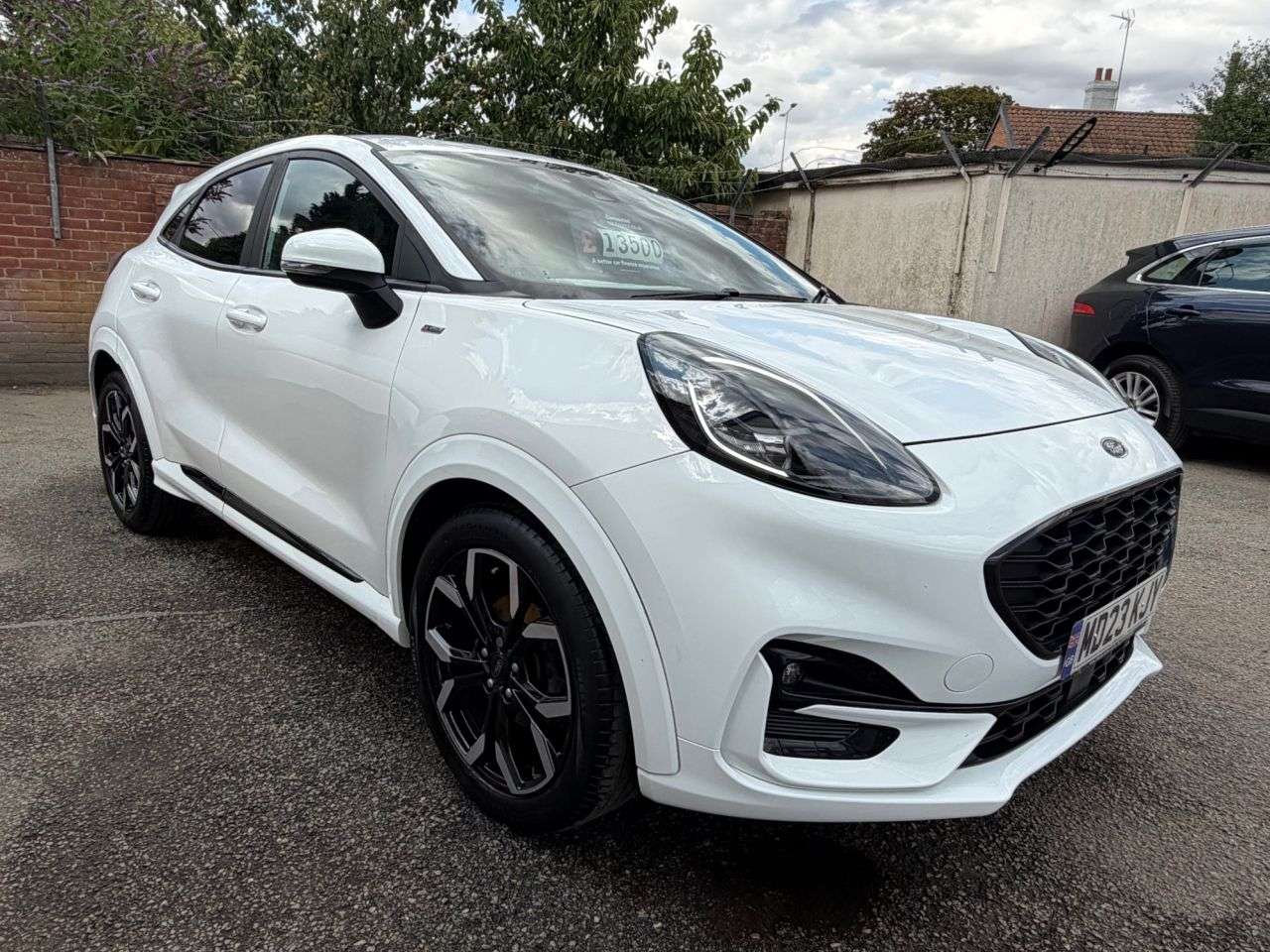A 2023 FORD PUMA 1.0T ECOBOOST MHEV ST-LINE X SUV 5dr PETROL HYBRID EURO 6 (s/s) (125 ps) A 2023 FORD PUMA 1.0T ECOBOOST MHEV ST-LINE X SUV 5dr PETROL HYBRID EURO 6 (s/s) (125 ps)
