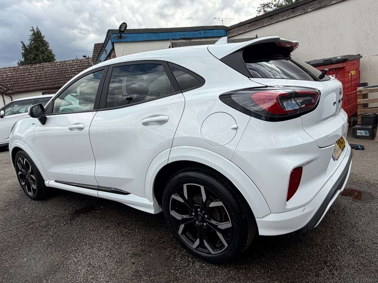 A 2023 FORD PUMA 1.0T ECOBOOST MHEV ST-LINE X SUV 5dr PETROL HYBRID EURO 6 (s/s) (125 ps) A 2023 FORD PUMA 1.0T ECOBOOST MHEV ST-LINE X SUV 5dr PETROL HYBRID EURO 6 (s/s) (125 ps)