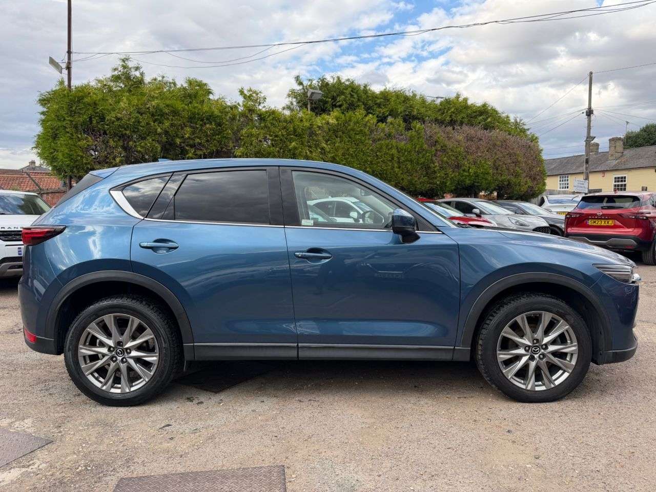 A 2019 MAZDA CX-5 2.2 SKYACTIV-D SPORT NAV+ SUV 5dr DIESEL MANUAL EURO 6 (s/s) (150 ps) A 2019 MAZDA CX-5 2.2 SKYACTIV-D SPORT NAV+ SUV 5dr DIESEL MANUAL EURO 6 (s/s) (150 ps)