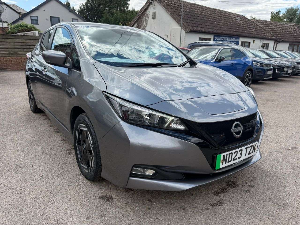 A 2023 NISSAN LEAF 39kWh ACENTA HATCHBACK 5dr ELECTRIC AUTOMATIC (150 ps). ONE PRIVATE OWNER A 2023 NISSAN LEAF 39kWh ACENTA HATCHBACK 5dr ELECTRIC AUTOMATIC (150 ps). ONE PRIVATE OWNER