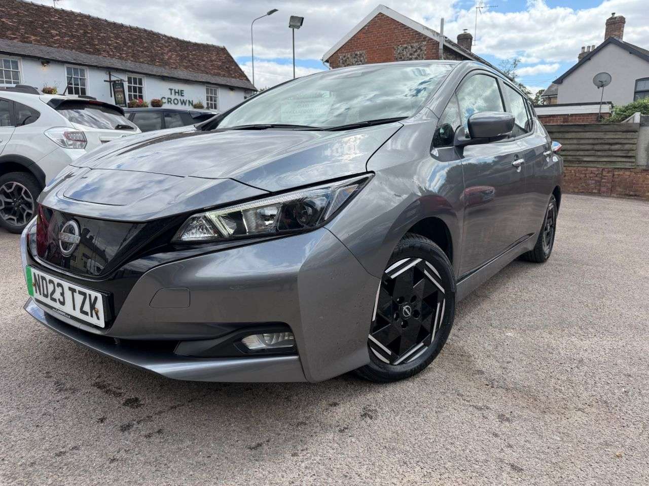 A 2023 NISSAN LEAF 39kWh ACENTA HATCHBACK 5dr ELECTRIC AUTOMATIC (150 ps). ONE PRIVATE OWNER A 2023 NISSAN LEAF 39kWh ACENTA HATCHBACK 5dr ELECTRIC AUTOMATIC (150 ps). ONE PRIVATE OWNER
