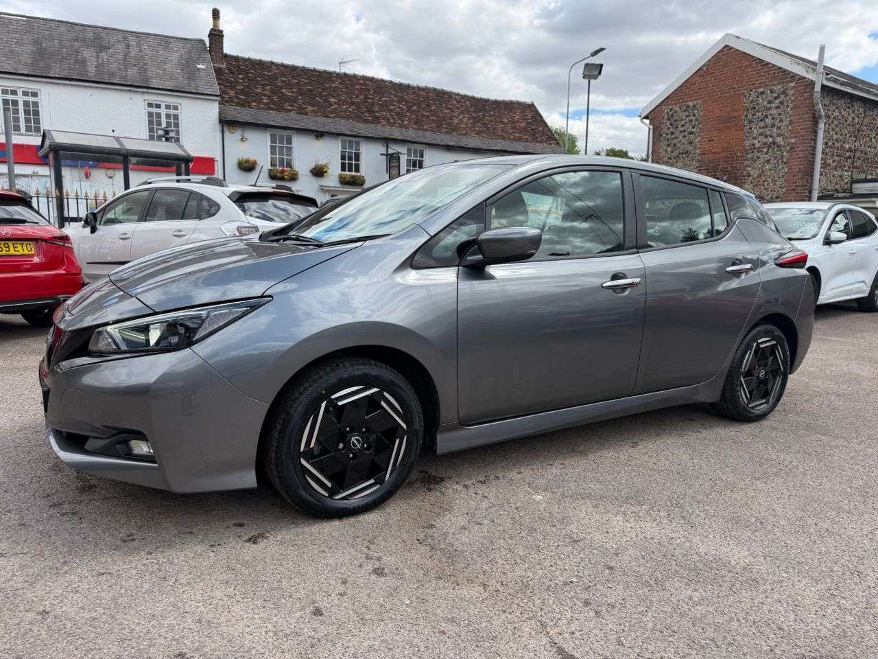 A 2023 NISSAN LEAF 39kWh ACENTA HATCHBACK 5dr ELECTRIC AUTOMATIC (150 ps). ONE PRIVATE OWNER A 2023 NISSAN LEAF 39kWh ACENTA HATCHBACK 5dr ELECTRIC AUTOMATIC (150 ps). ONE PRIVATE OWNER