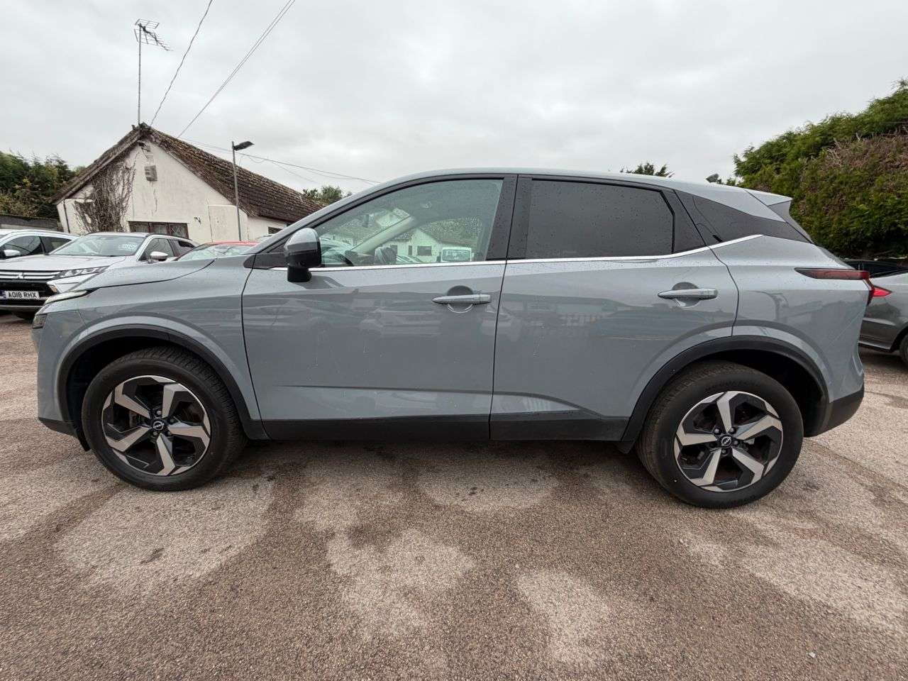 A 2023 NISSAN QASHQAI 1.3 DIG-T MHEV N-CONNECTA SUV 5dr PETROL MANUAL EURO 6 (s/s) (140 ps) A 2023 NISSAN QASHQAI 1.3 DIG-T MHEV N-CONNECTA SUV 5dr PETROL MANUAL EURO 6 (s/s) (140 ps)