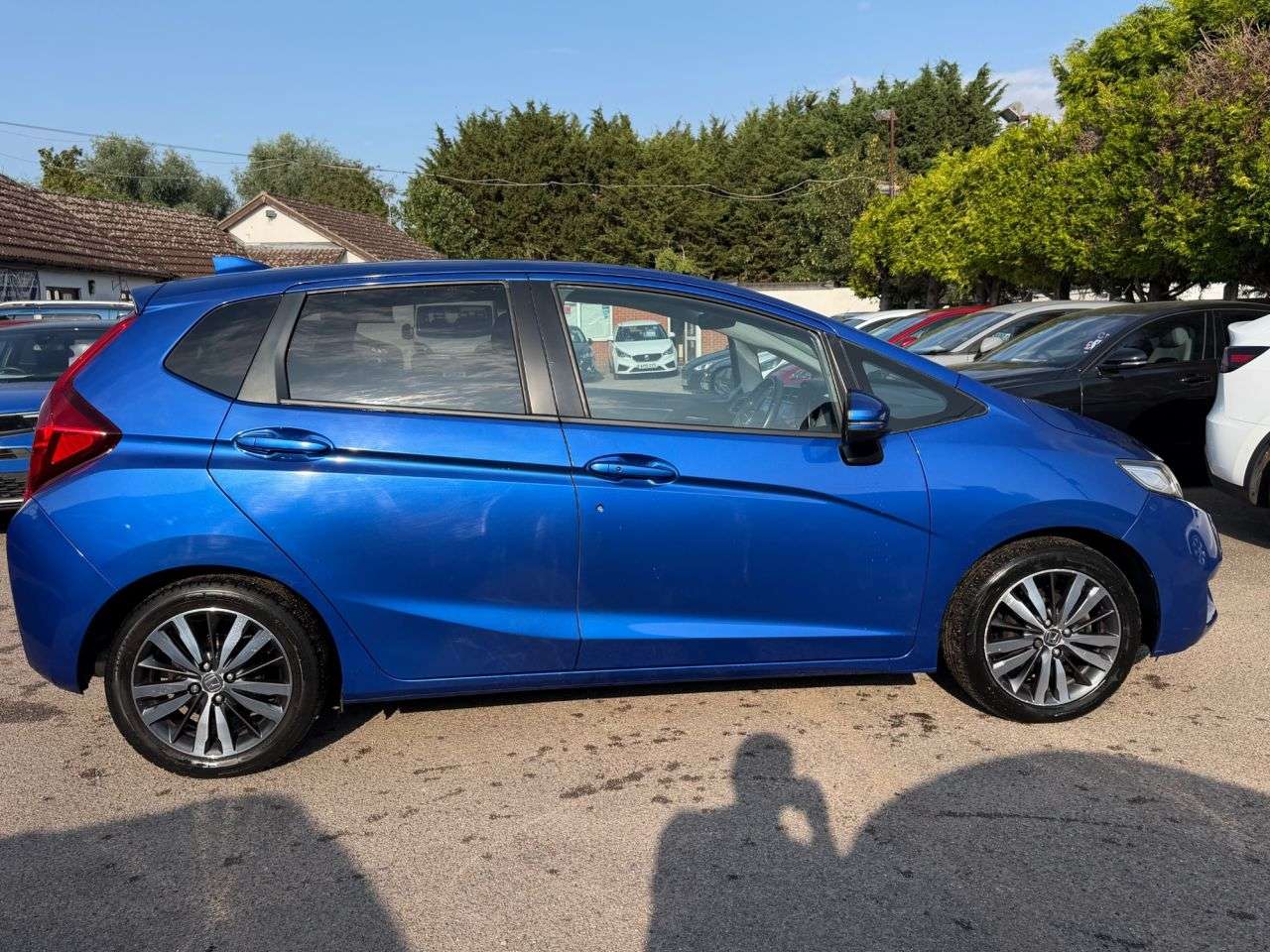 A 2016 HONDA JAZZ 1.3 i-VTEC EX NAVI HATCHBACK 5dr PETROL MANUAL EURO 6 (s/s) (102 ps) A 2016 HONDA JAZZ 1.3 i-VTEC EX NAVI HATCHBACK 5dr PETROL MANUAL EURO 6 (s/s) (102 ps)