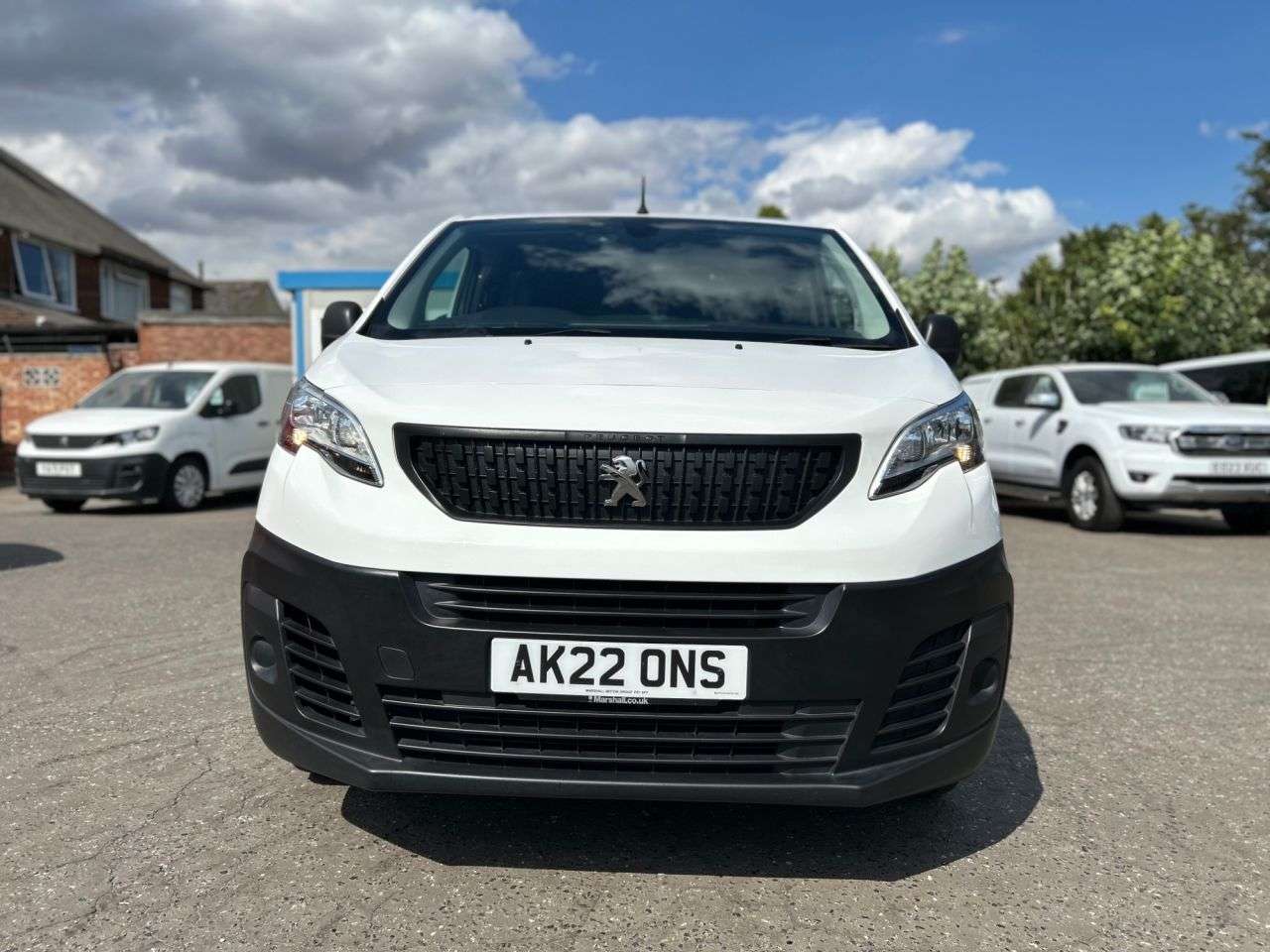 A 2022 PEUGEOT EXPERT 2.0BlueHDi 1400 PROFESSIONAL PREMIUM P/V 6dr MWB ONE OWNER, 3 SERVICES A 2022 PEUGEOT EXPERT 2.0BlueHDi 1400 PROFESSIONAL PREMIUM P/V 6dr MWB ONE OWNER, 3 SERVICES