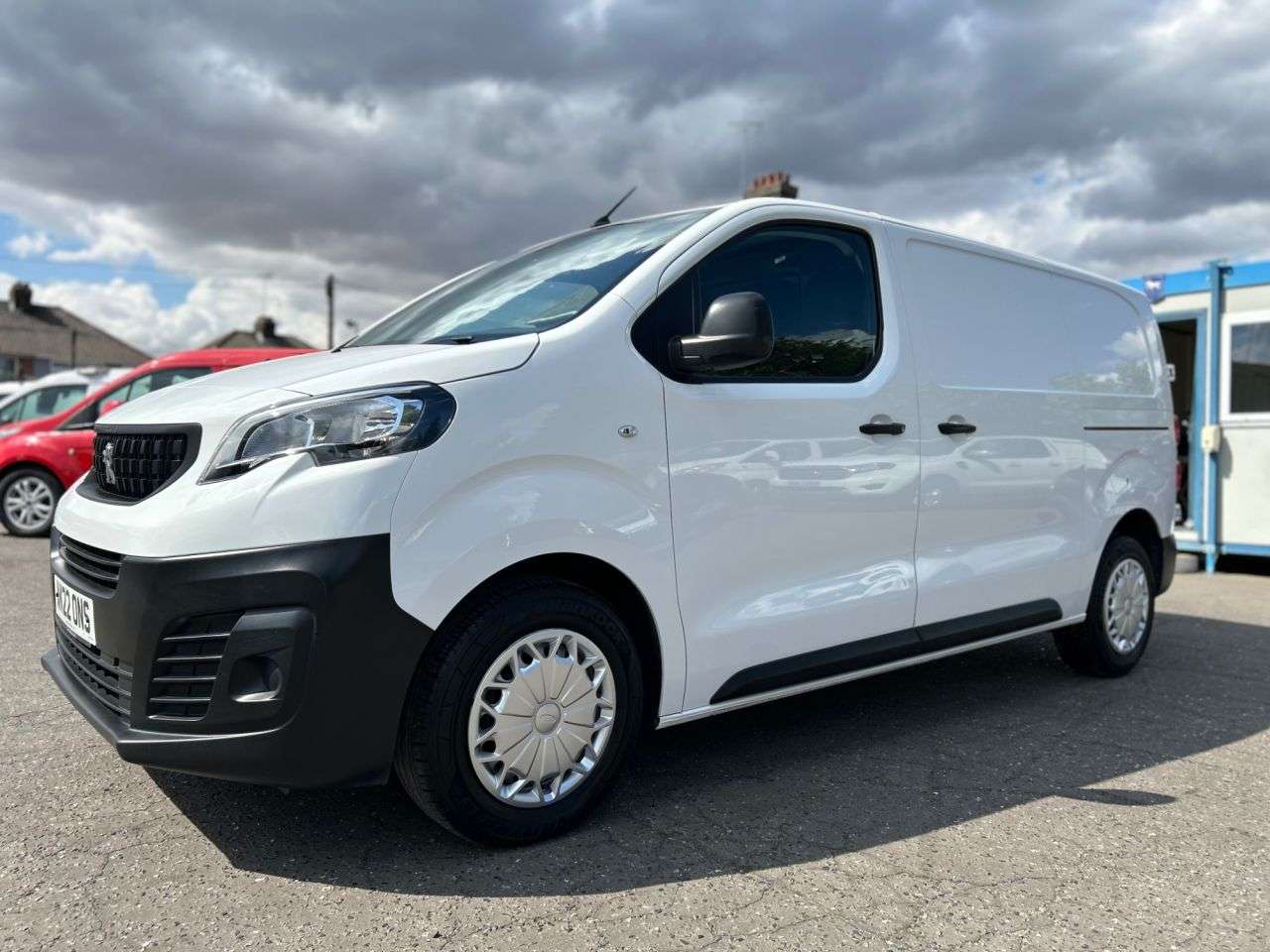 A 2022 PEUGEOT EXPERT 2.0BlueHDi 1400 PROFESSIONAL PREMIUM P/V 6dr MWB ONE OWNER, 3 SERVICES A 2022 PEUGEOT EXPERT 2.0BlueHDi 1400 PROFESSIONAL PREMIUM P/V 6dr MWB ONE OWNER, 3 SERVICES