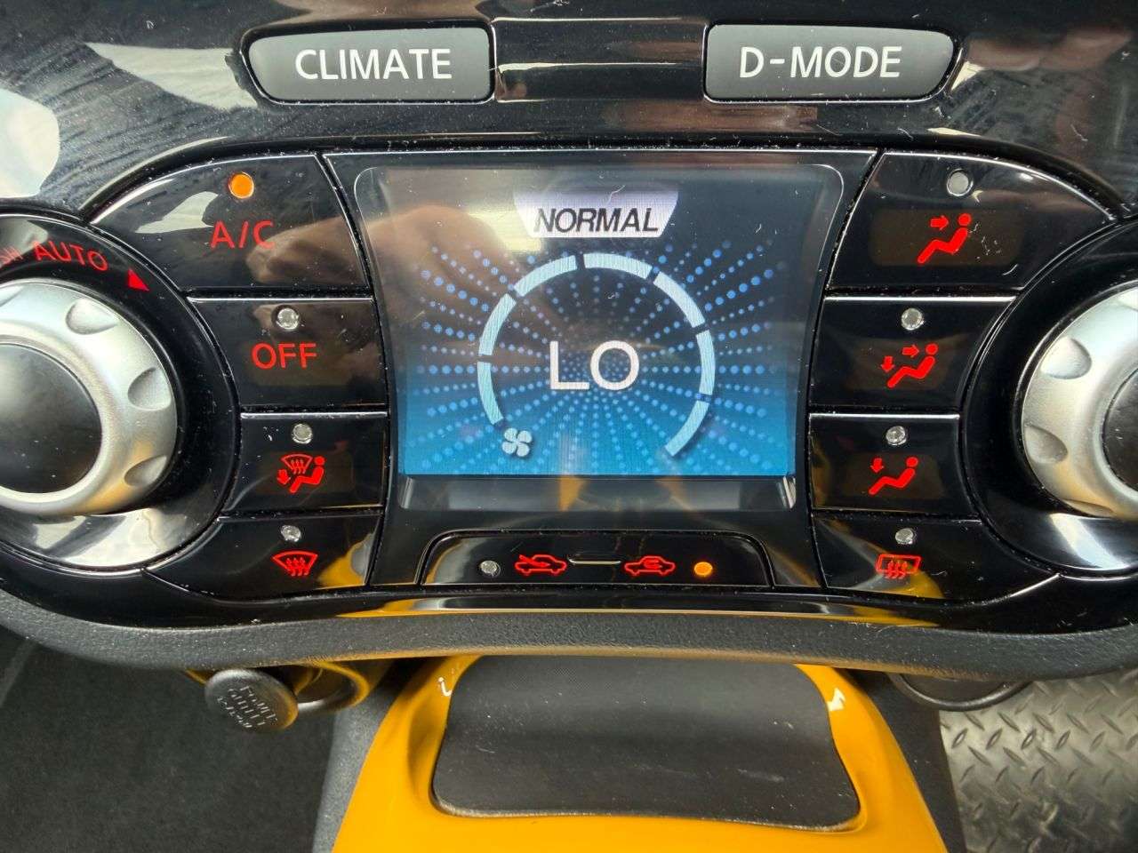 2016 NISSAN JUKE 2016 NISSAN JUKE