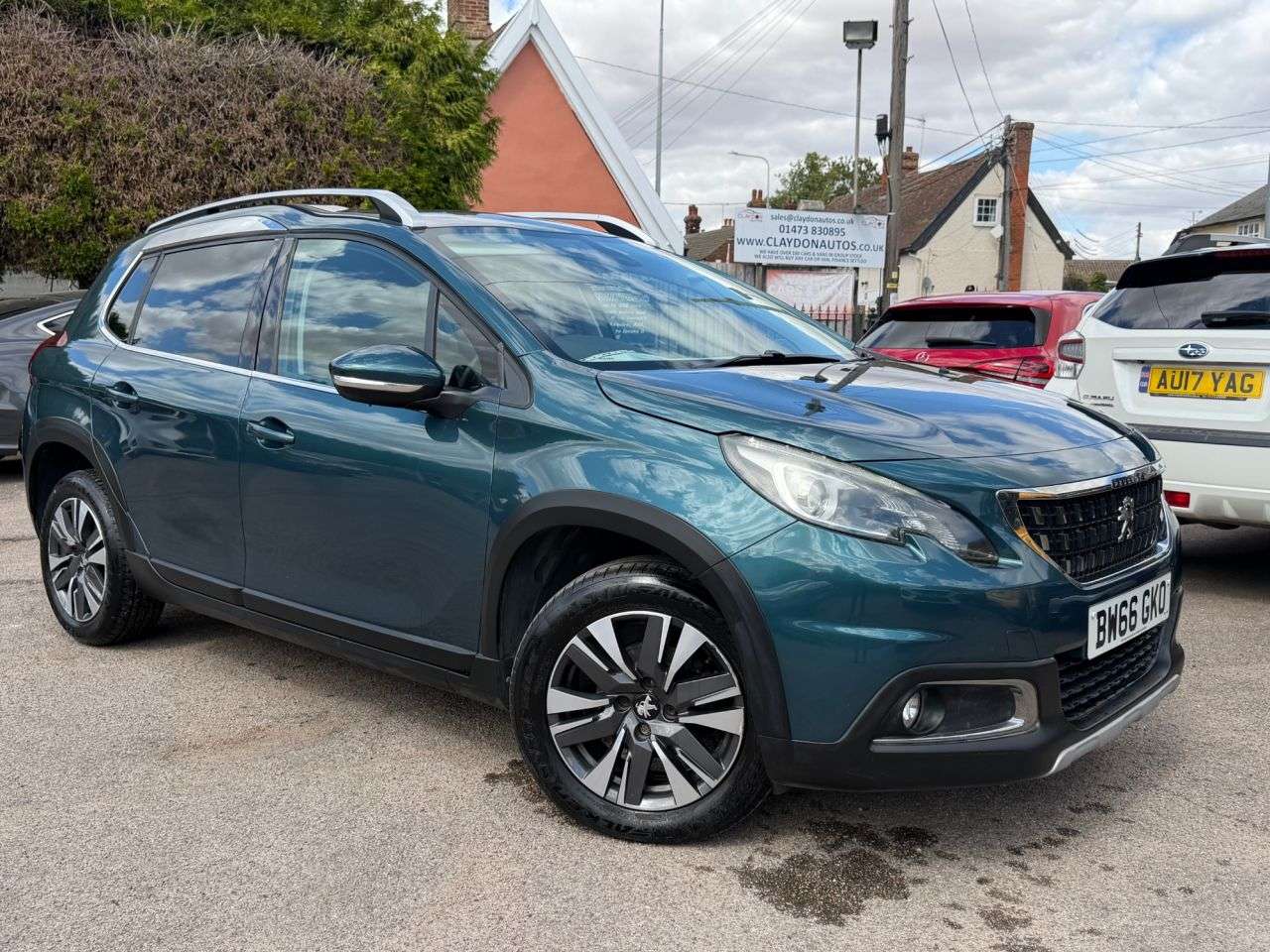 A 2017 PEUGEOT 2008 1.2 PURE TECH ALLURE SUV 5dr PETROL AUTOMATIC ETG EURO 6 (s/s) (82 ps) A 2017 PEUGEOT 2008 1.2 PURE TECH ALLURE SUV 5dr PETROL AUTOMATIC ETG EURO 6 (s/s) (82 ps)