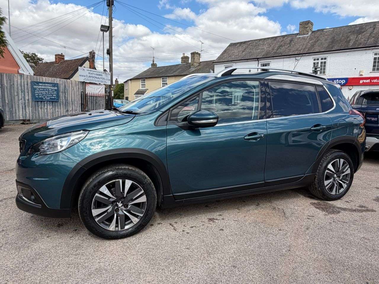 2017 PEUGEOT 2008 2017 PEUGEOT 2008