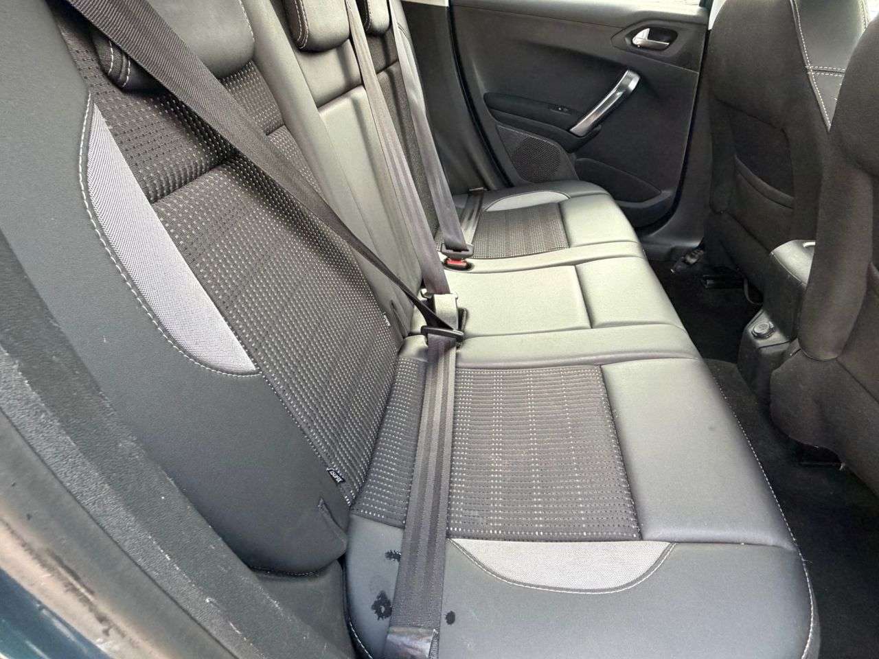 2017 PEUGEOT 2008 2017 PEUGEOT 2008