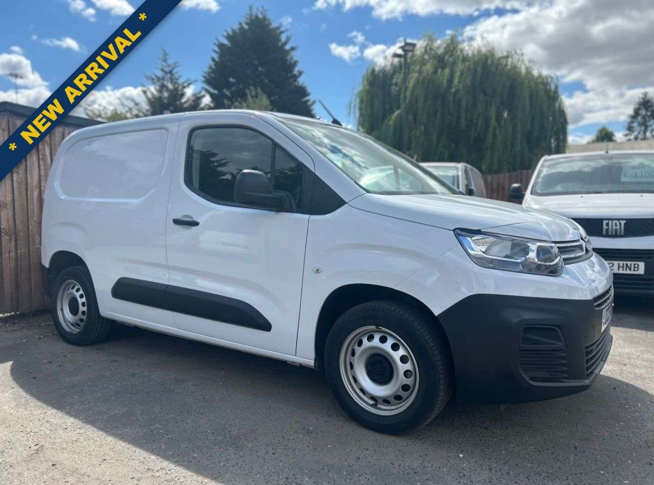 A 2023 CITROEN BERLINGO 1.5BlueHDi 1000 ENTERPRISE EDITION M P/V 5dr SWB ONE OWNER, 3 SERVICES A 2023 CITROEN BERLINGO 1.5BlueHDi 1000 ENTERPRISE EDITION M P/V 5dr SWB ONE OWNER, 3 SERVICES