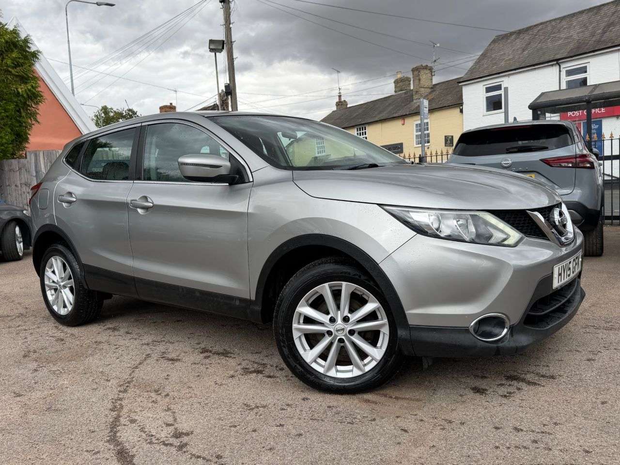 A 2015 NISSAN QASHQAI 1.2 DIG-T ACENTA SUV 5dr PETROL MANUAL 2WD EURO 6 (s/s) (115 ps) NEW MOT AN A 2015 NISSAN QASHQAI 1.2 DIG-T ACENTA SUV 5dr PETROL MANUAL 2WD EURO 6 (s/s) (115 ps) NEW MOT AN