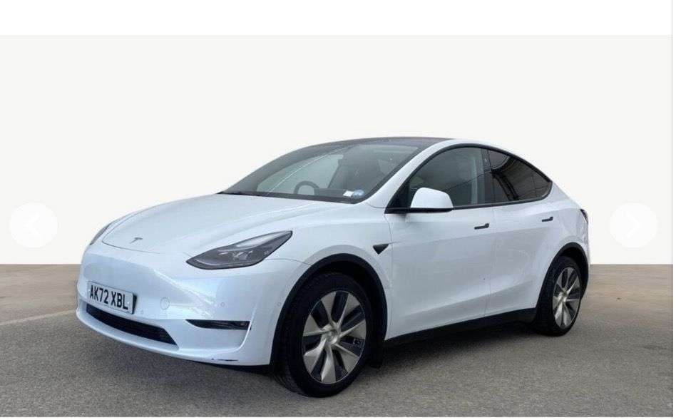 A 2022 TESLA MODEL Y (DUAL MOTOR) LONG RANGE SUV 5dr ELECTRIC AUTOMATIC 4WDE (384 bhp) DUE IN SO A 2022 TESLA MODEL Y (DUAL MOTOR) LONG RANGE SUV 5dr ELECTRIC AUTOMATIC 4WDE (384 bhp) DUE IN SO