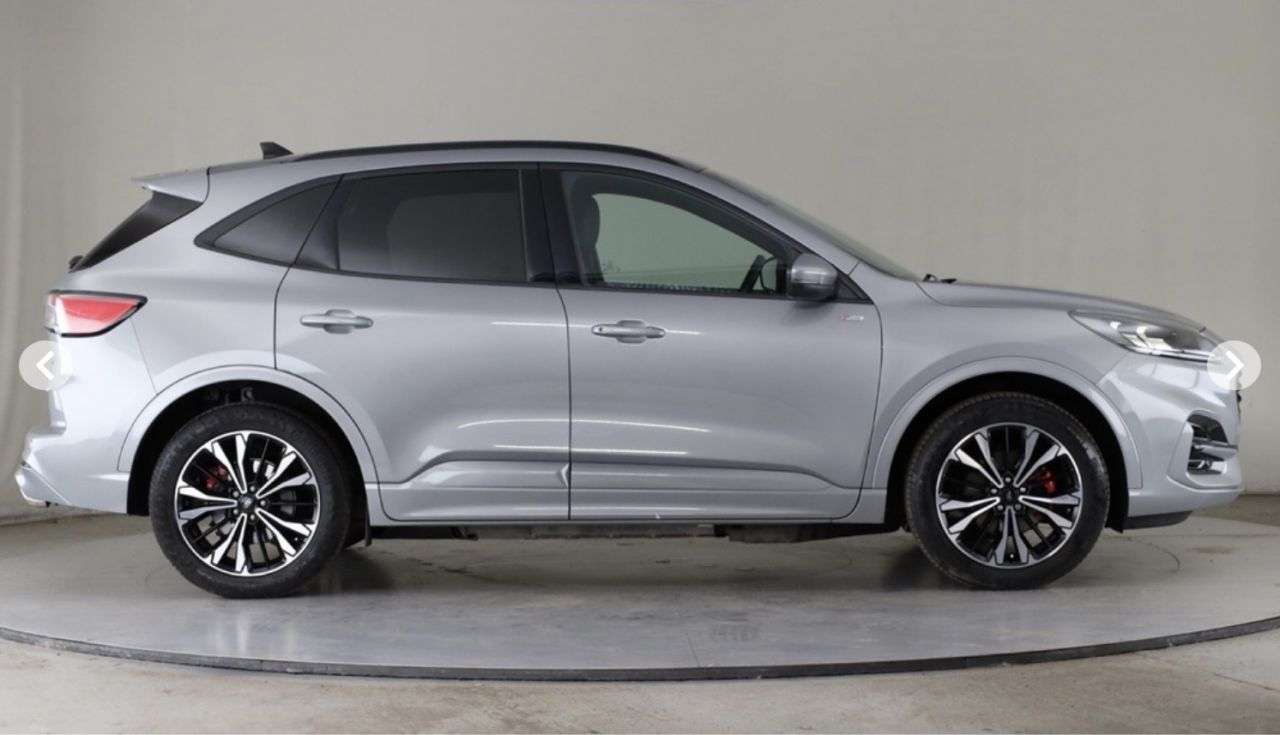 A 2021 FORD KUGA 2.5 DURATEC 14.4kWh ST-LINE X EDITION SUV 5dr PETROL PLUG-IN HYBRID CVT EUR A 2021 FORD KUGA 2.5 DURATEC 14.4kWh ST-LINE X EDITION SUV 5dr PETROL PLUG-IN HYBRID CVT EUR