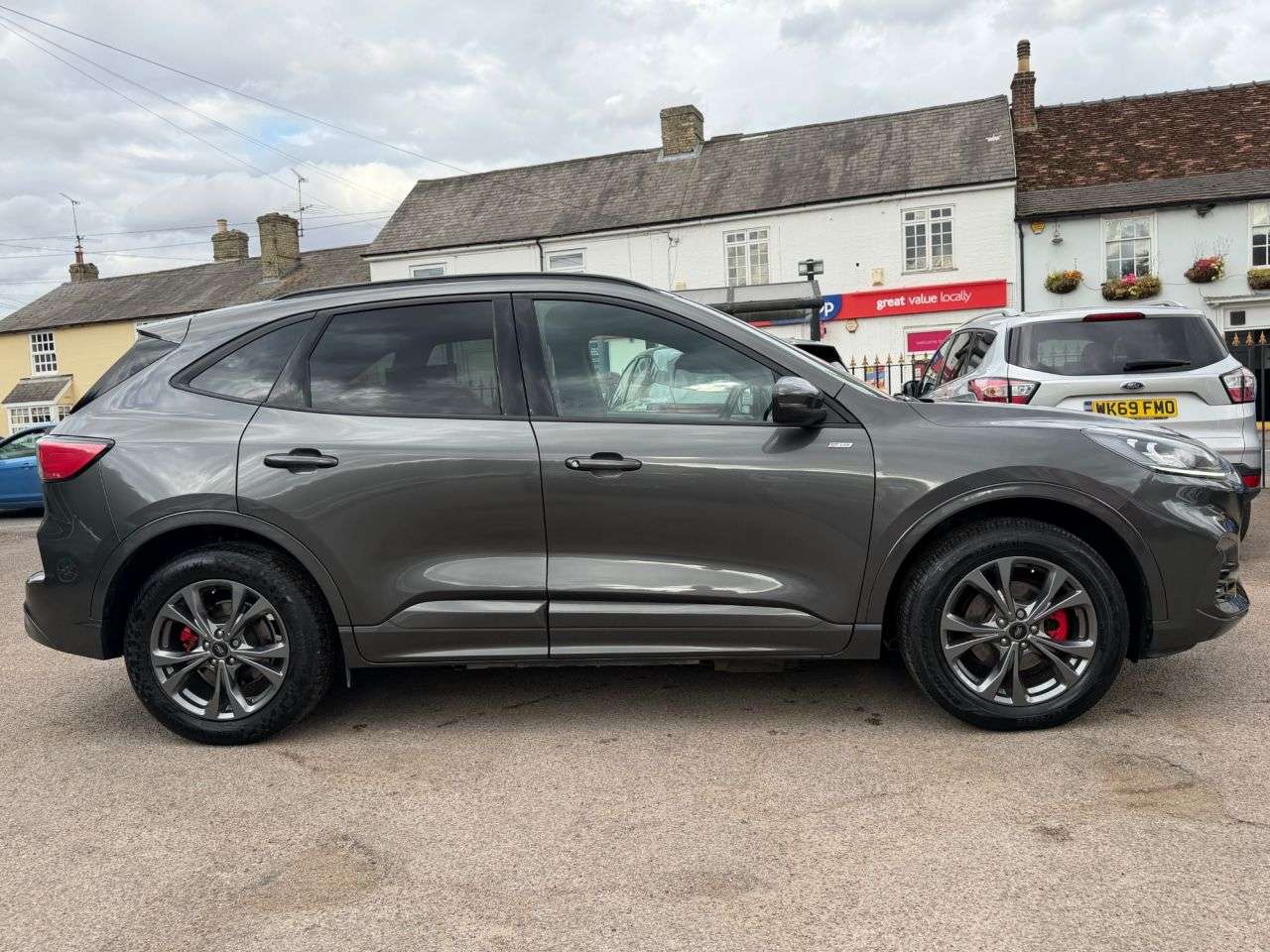 A 2022 FORD KUGA 2.5 ECOBOOST DURATEC 14.4kWh ST-LINE SUV 5dr PETROL PLUG-IN HYBRID CVT EURO A 2022 FORD KUGA 2.5 ECOBOOST DURATEC 14.4kWh ST-LINE SUV 5dr PETROL PLUG-IN HYBRID CVT EURO