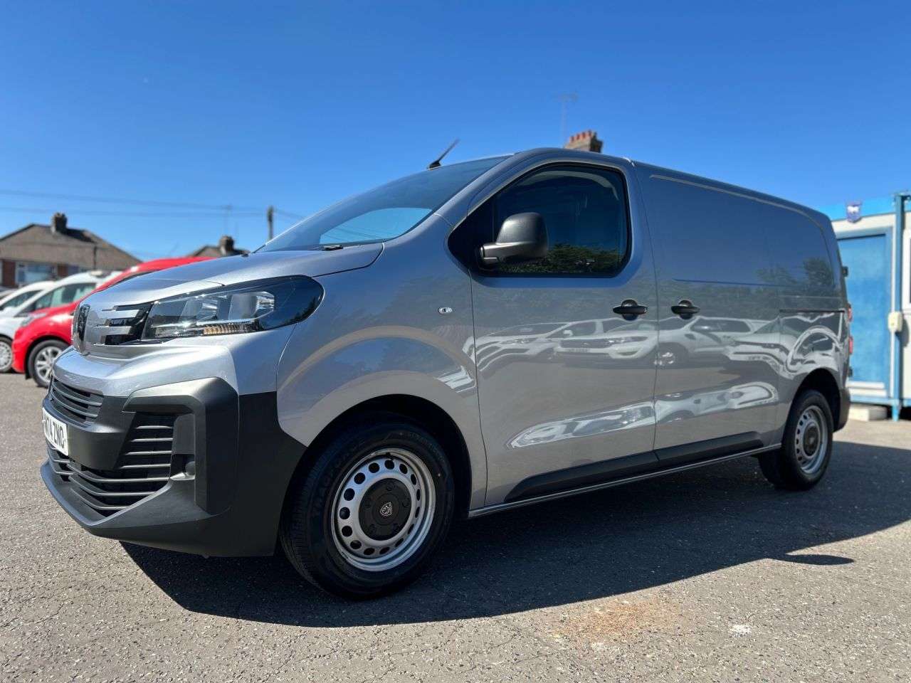 A 2024 PEUGEOT EXPERT 1.5BlueHDi PROFESSIONAL STANDARD P/V 6dr MWB ONE OWNER, SERVICE HISTORY A 2024 PEUGEOT EXPERT 1.5BlueHDi PROFESSIONAL STANDARD P/V 6dr MWB ONE OWNER, SERVICE HISTORY